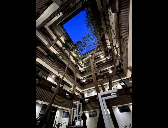 1 BEDROOM APARTMENT FOR SALE IN SANDTON CENTRAL